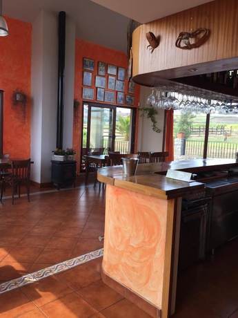 Imagen del bar/restaurante del Hotel Rancho Santa Ger&oacute;nima. Foto 9