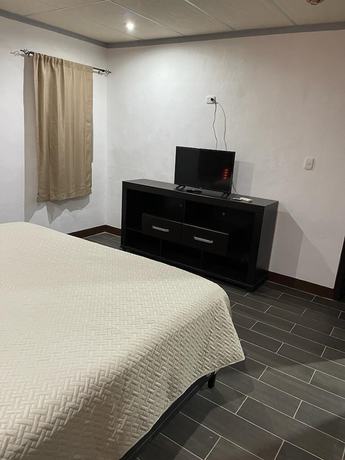 Imagen de la habitación del Hotel Rancho las Lomas. Foto 18