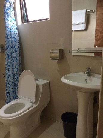 Imagen general del Hotel Ranchotel Muntinlupa. Foto 11