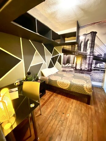 Imagen de la habitación del Hotel RandA. Foto 18