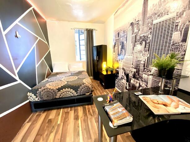 Imagen general del Hotel RandA. Foto 10