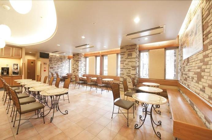 Imagen del bar/restaurante del Hotel RandB Hotel Moriokaekimae. Foto 6