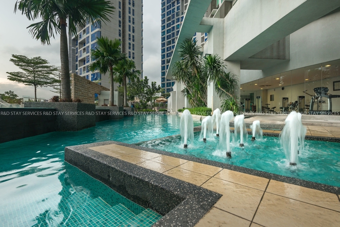 Imagen de la piscina del Hotel Randd Stay Services. Foto 17