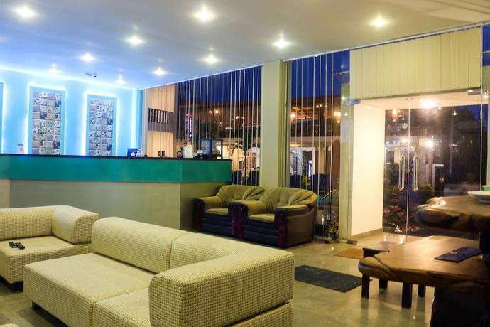 Imagen de los interiores del Hotel Randiya Sea View. Foto 19