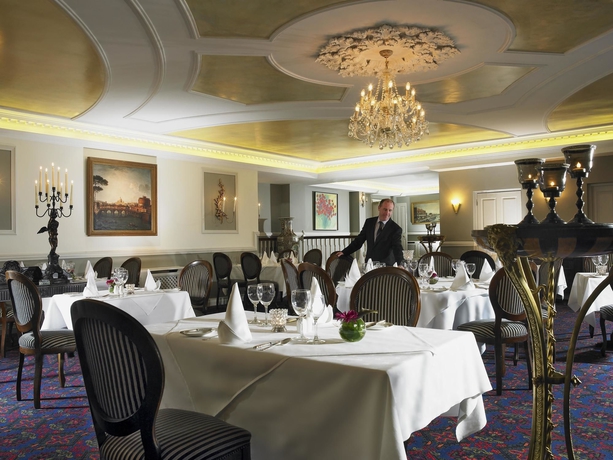 Imagen del bar/restaurante del Hotel Randles Killarney. Foto 4