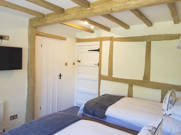 Imagen de la habitación del Hotel Random Hall. Foto 19