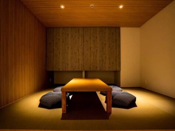 Imagen de la habitación del Hotel Randor Namba Osaka Suites. Foto 14