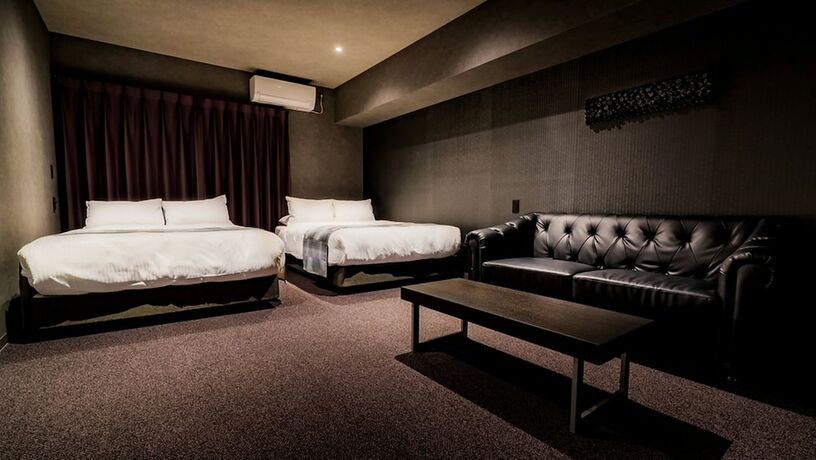 Imagen de la habitación del Hotel Randor Namba Osaka Suites. Foto 19