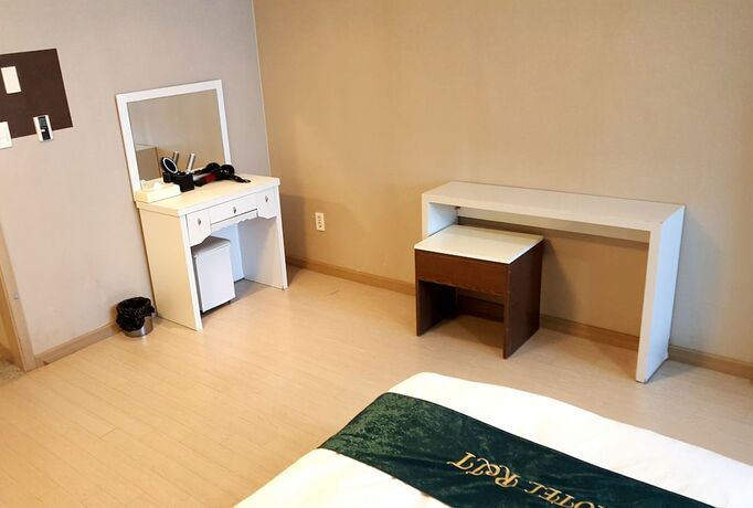 Imagen de la habitación del Hotel Randt. Foto 17