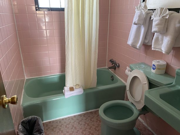 Imagen de la habitación del Hotel Ranger Motel. Foto 5