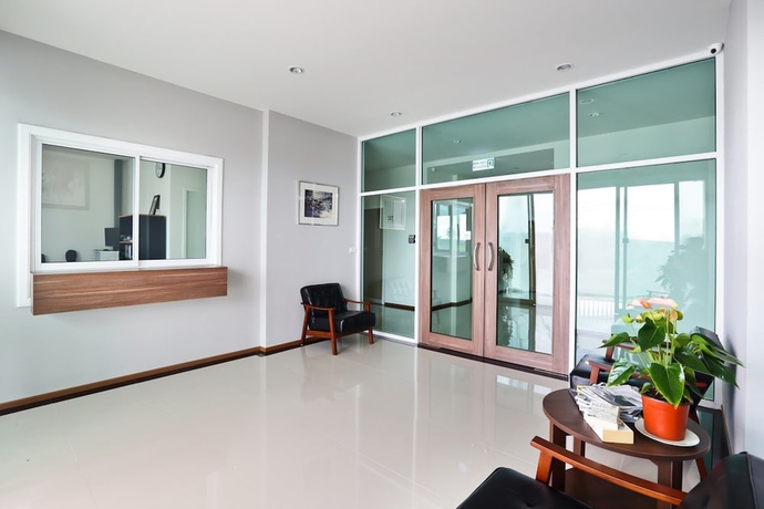 Imagen de los interiores del Hotel Rangh Place. Foto 16