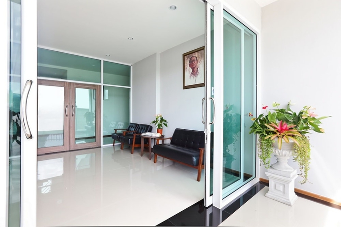 Imagen de los interiores del Hotel Rangh Place. Foto 17