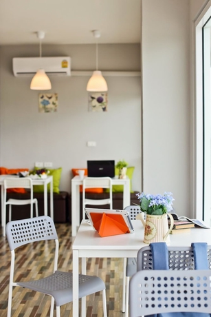 Imagen del bar/restaurante del Hotel Rangh Place. Foto 3