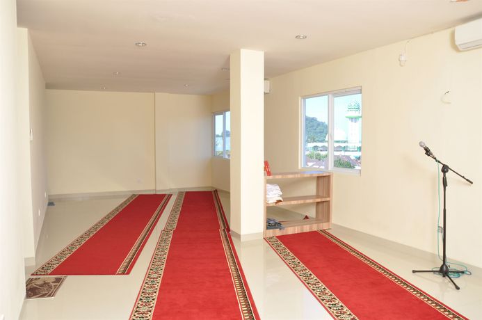 Imagen del bar/restaurante del Hotel Rangkayo Basa Halal. Foto 7
