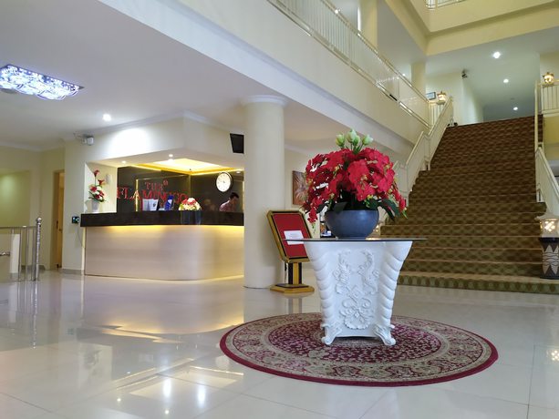 Imagen de los interiores del Hotel Rangkayo Basa Padang Panjang. Foto 20