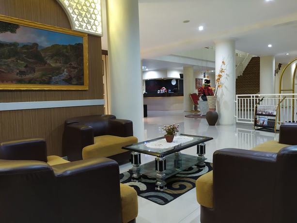 Imagen del bar/restaurante del Hotel Rangkayo Basa Padang Panjang. Foto 2