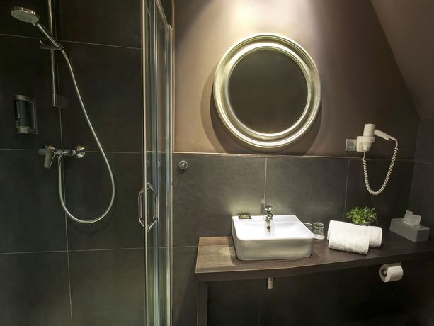 Imagen del bar/restaurante del Hotel Rango. Foto 4