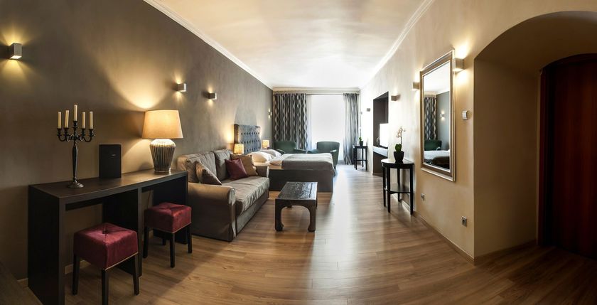 Imagen del bar/restaurante del Hotel Rango. Foto 8