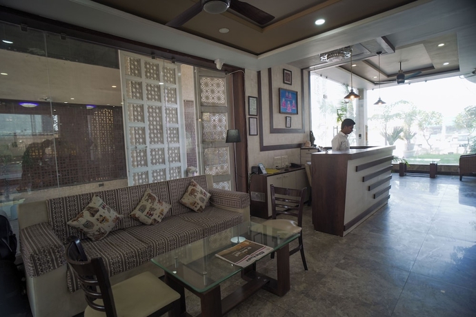 Imagen de los interiores del Hotel Rani Palace And Resort. Foto 11