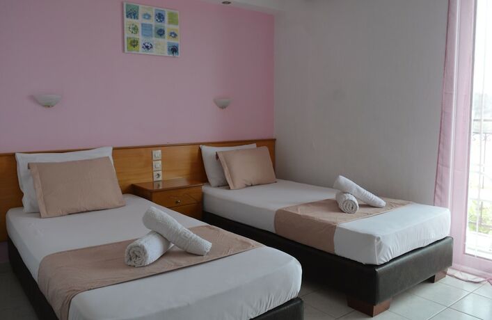Imagen general del Hotel Rania Studios, Sk&iacute;athos. Foto 7