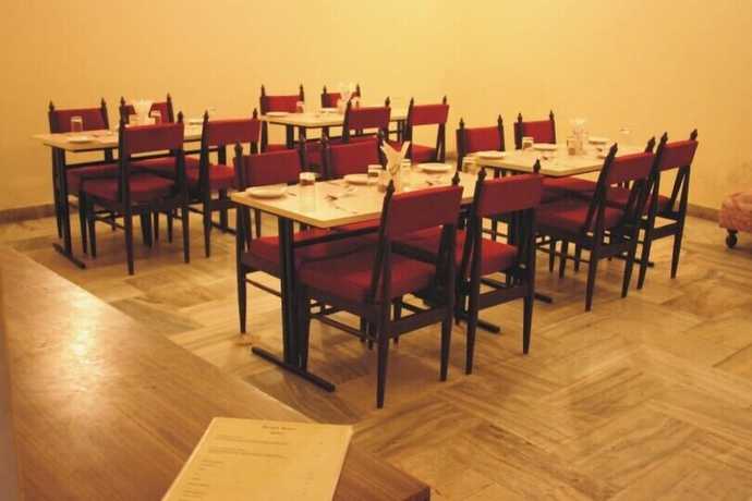 Imagen del bar/restaurante del Hotel Ranjit. Foto 2