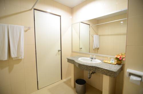 Imagen de la habitación del Hotel Ranong Garden. Foto 10