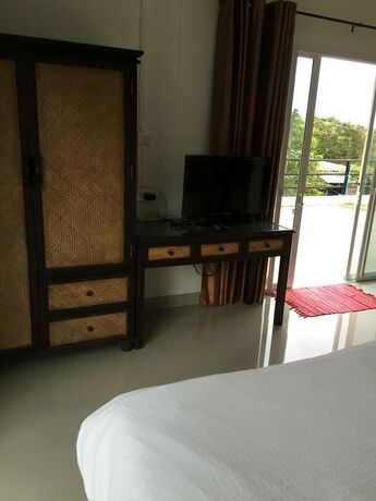 Imagen de la habitación del Hotel Ranong River View. Foto 19