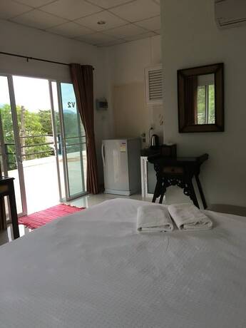 Imagen de la habitación del Hotel Ranong River View. Foto 20