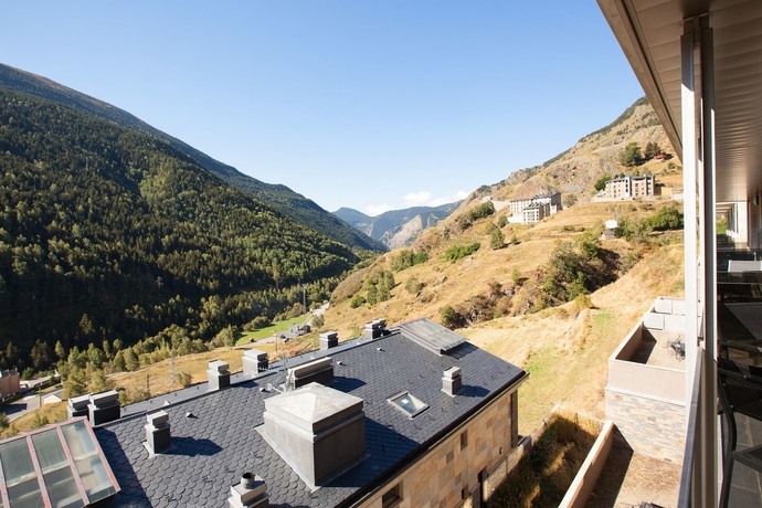 Imagen de la habitación del Hotel Ransol Mountain Suites. Foto 7