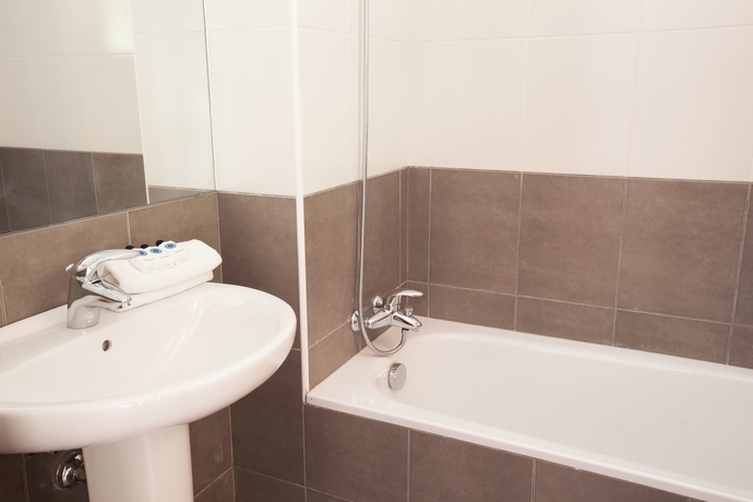 Imagen de la habitación del Hotel Ransol Mountain Suites. Foto 10