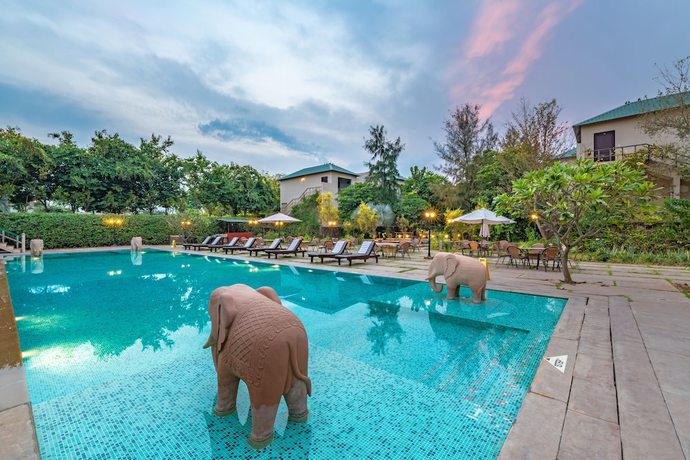 Imagen de la piscina del Hotel Ranthambhore Kothi. Foto 6