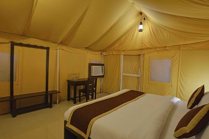 Imagen de la habitación del Hotel Ranthambore Tiger Inn Comfort Resort. Foto 9