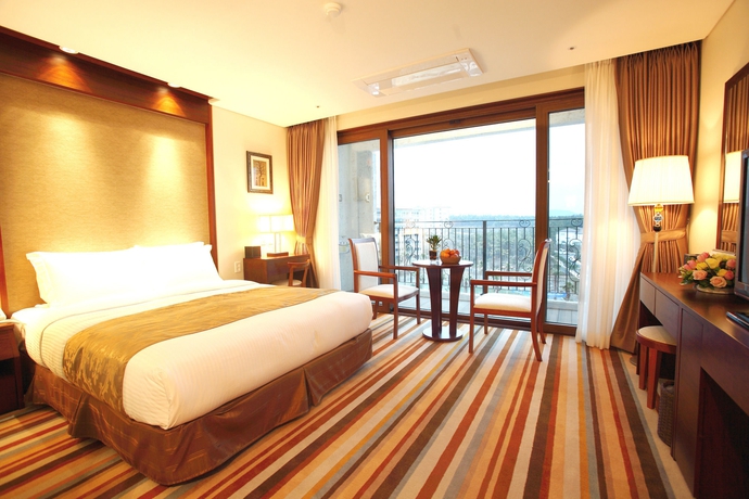Imagen de la habitación del Hotel Raon and Resort. Foto 9