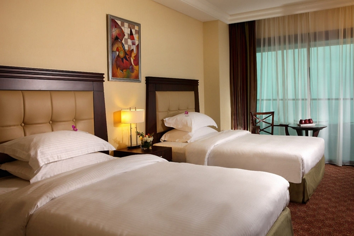 Imagen de la habitación del Hotel Raouché Arjaan By Rotana. Foto 11