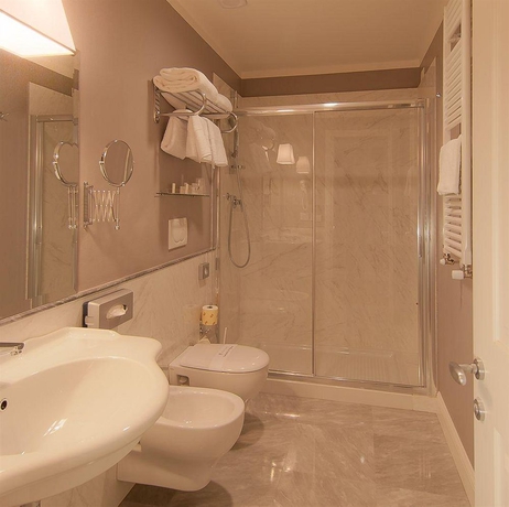 Imagen de la habitación del Hotel Rapallo. Foto 10