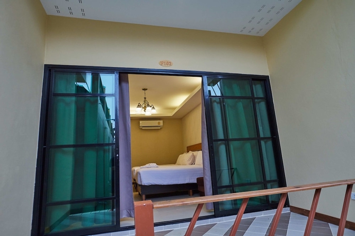 Imagen de la habitación del Hotel Rapeepong Resort Nanthai. Foto 3