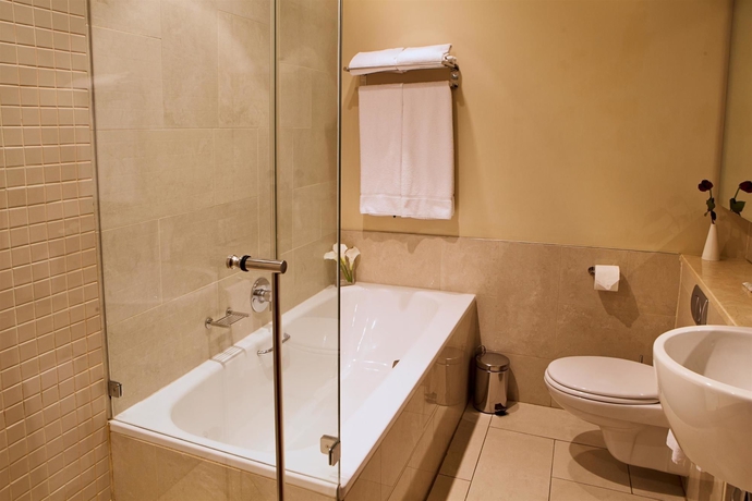 Imagen de la habitación del Hotel Raphael Penthouse Suites. Foto 3