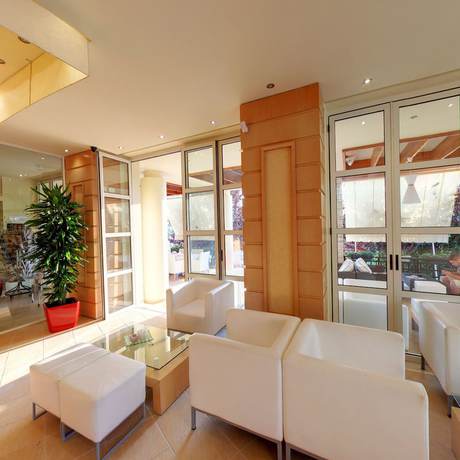 Imagen de los interiores del Hotel Rapos Resort Hotel. Foto 20