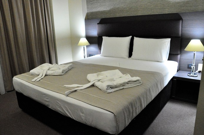 Imagen de la habitación del Hotel Rapos Resort Hotel. Foto 13