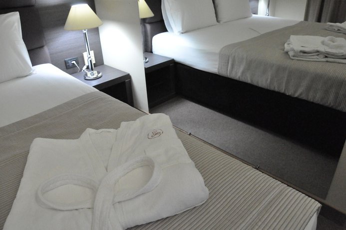 Imagen de la habitación del Hotel Rapos Resort Hotel. Foto 17