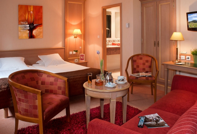 Imagen de la habitación del Hotel Rapp'hôtel. Foto 5