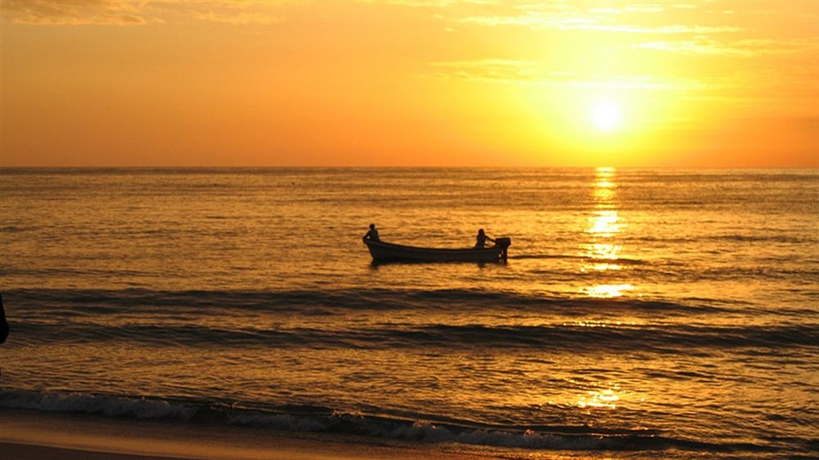 Imagen de los exteriores del Hotel Ras Al Jinz Turtle Reserve. Foto 8