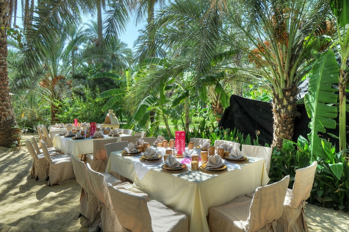 Imagen del bar/restaurante del Hotel Ras El Ain. Foto 11