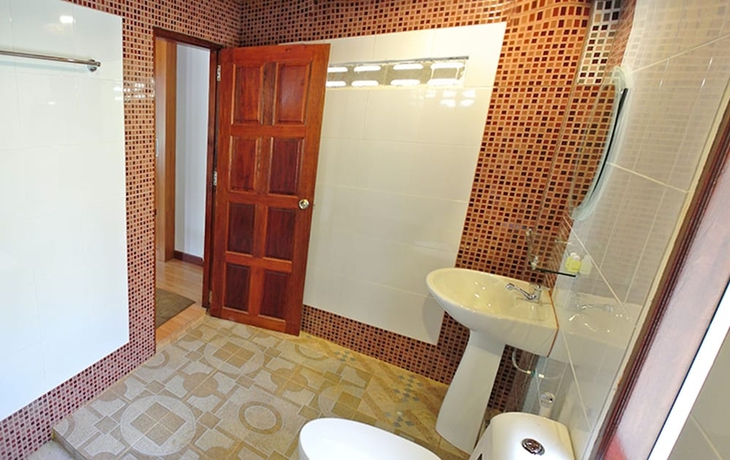 Imagen de la habitación del Hotel Rasa Sayang Resort. Foto 14