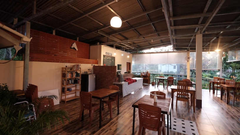 Imagen del bar/restaurante del Hotel Rasa Sayang Resort. Foto 4