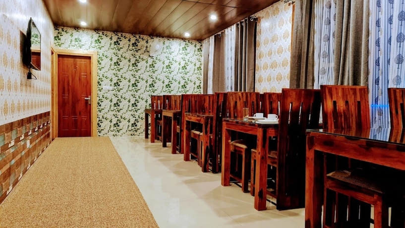 Imagen de los interiores del Hotel Rashal Homes Shimla. Foto 17
