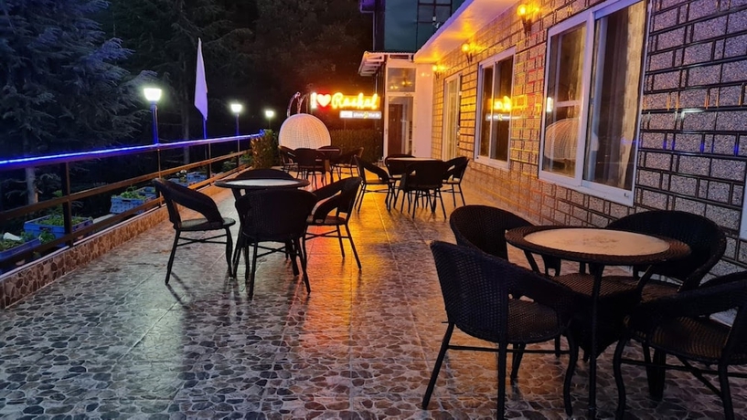 Imagen del bar/restaurante del Hotel Rashal Homes Shimla. Foto 4