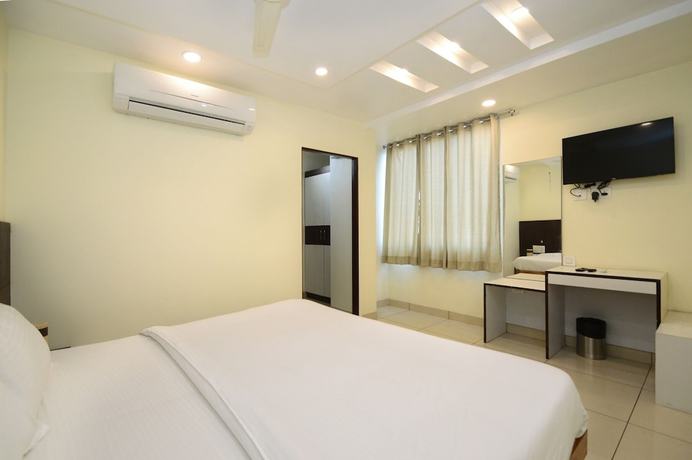 Imagen de la habitación del Hotel Rashika Palace. Foto 3