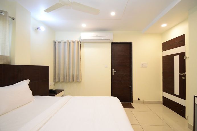 Imagen de la habitación del Hotel Rashika Palace. Foto 6