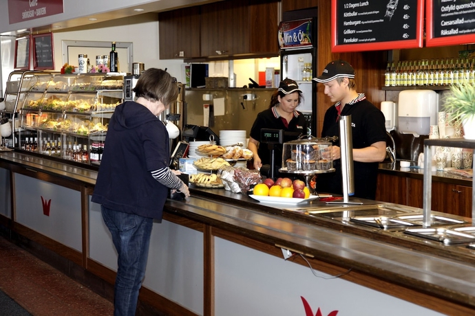 Imagen del bar/restaurante del Hotel Rasta Arboga. Foto 4